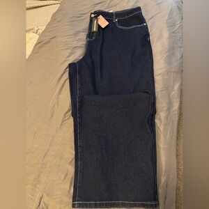 NWT PrettyLittleThing Plus Size Indigo Mid-Rise Wide Leg Denim Jeans